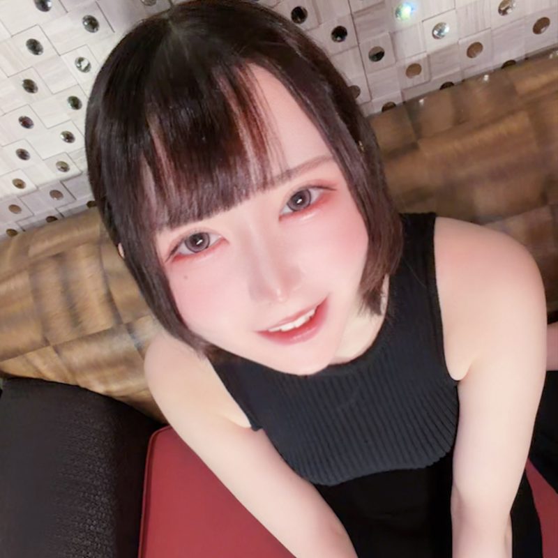 FC2PPV 4936485 19岁美乳女神般身材的姬织，可爱到超越偶像！为凑学费实现小学老师梦想而出演，趁男友上班时生交中出内射高潮