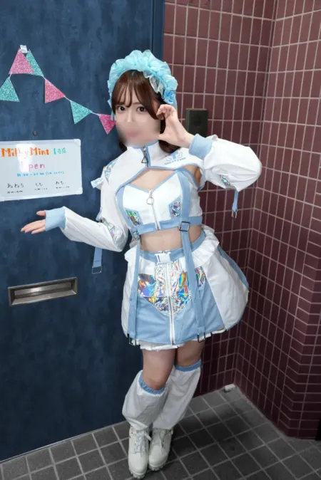 FC2PPV 4950133 兼职店长兼头牌女优,店内公器私用随心所欲口交,适婚年龄的美乳美臀白嫩身材魅惑中出 [中文字幕]