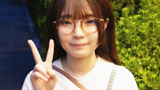 FC2PPV 4955757 地方国立理科宅女首次实战,毫无经验的她被指导后主动扭腰承欢,最终大量中出