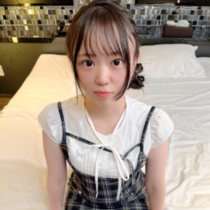 FC2PPV 4958891 刚到东京的清纯专门学校女生首次拍摄，虽不想谈恋爱却压不住身体的骚动，被硬邦邦的肉棒教会了心与身体相连的重要性