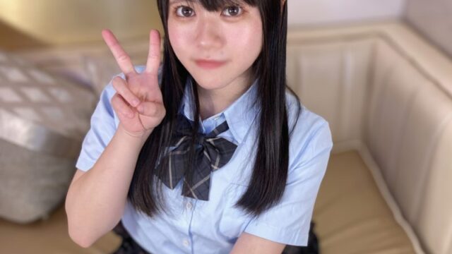 FC2PPV 4977322 【神似日本电视台水◯麻美主播！明明外表这么清纯…】神似人气女主播的E罩杯18岁美少女