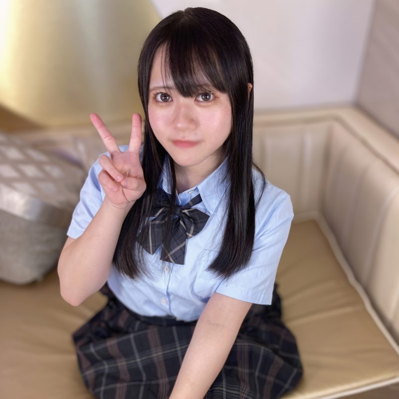FC2PPV 4977322 【神似日本电视台水◯麻美主播！明明外表这么清纯…】神似人气女主播的E罩杯18岁美少女